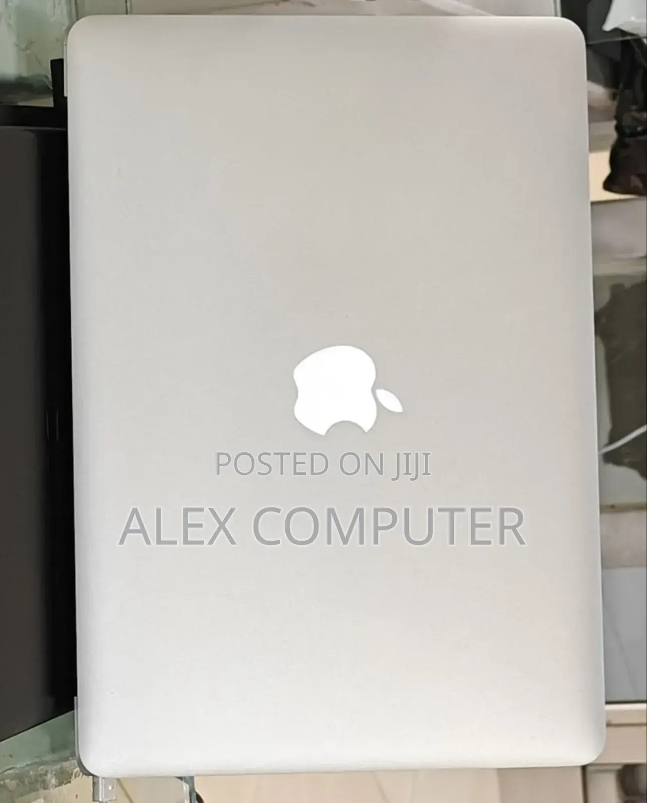 New Laptop Apple MacBook Pro 2017 8GB Intel Core I7 SSD 512GB
