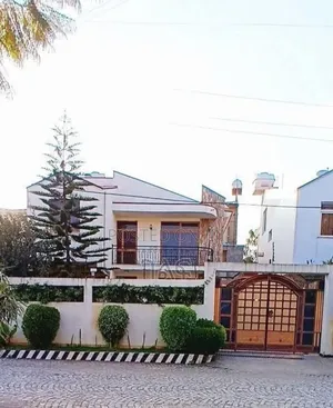 5bdrm House in የሚሸጥ G+1 ቤት አያት, Bole for sale