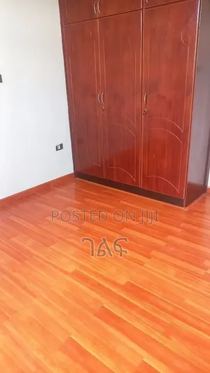 5bdrm House in የሚሸጥ G+1 ቤት አያት, Bole for sale