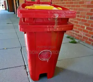 Trash Bin 80 L – Durable Practical Waste Solution!