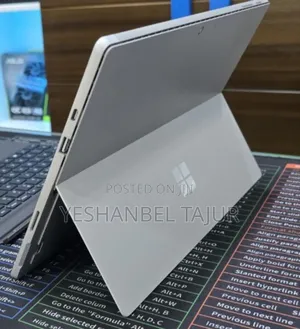 New Laptop Microsoft Surface Pro 7 8GB Intel Core I5 SSD 256GB