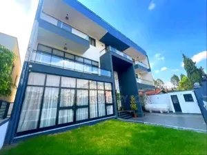 Furnished 9bdrm House in Bole for sale