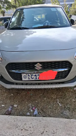 Suzuki Swift 2022 Silver