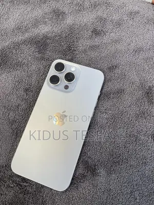 Apple iPhone 15 Pro Max 256 GB