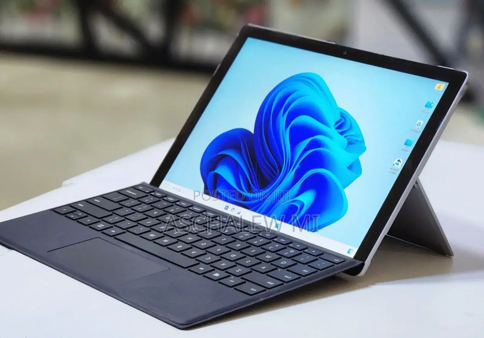 New Laptop Microsoft Surface Pro 6 8GB Intel Core I7 SSD 256GB