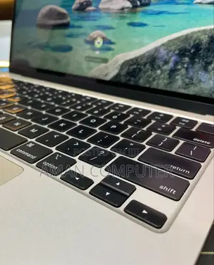 New Laptop Apple MacBook Air 2022 M2 16GB Apple M2 SSD 256GB
