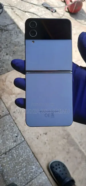Z Filp 4 Phone