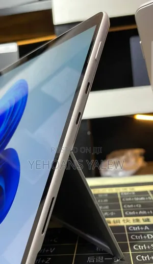 New Laptop Microsoft Surface Pro 8 16GB Intel Core I7 SSD 512GB
