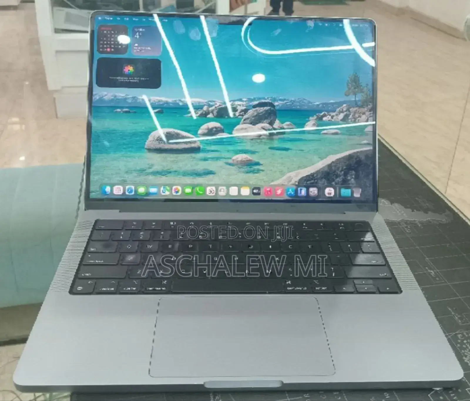 New Laptop Apple MacBook Pro 2021 M1 32GB Apple M1 Pro SSD 512GB