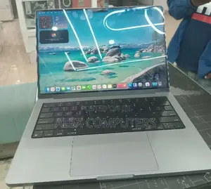 New Laptop Apple MacBook Pro M1 32GB Apple M1 SSD 512GB