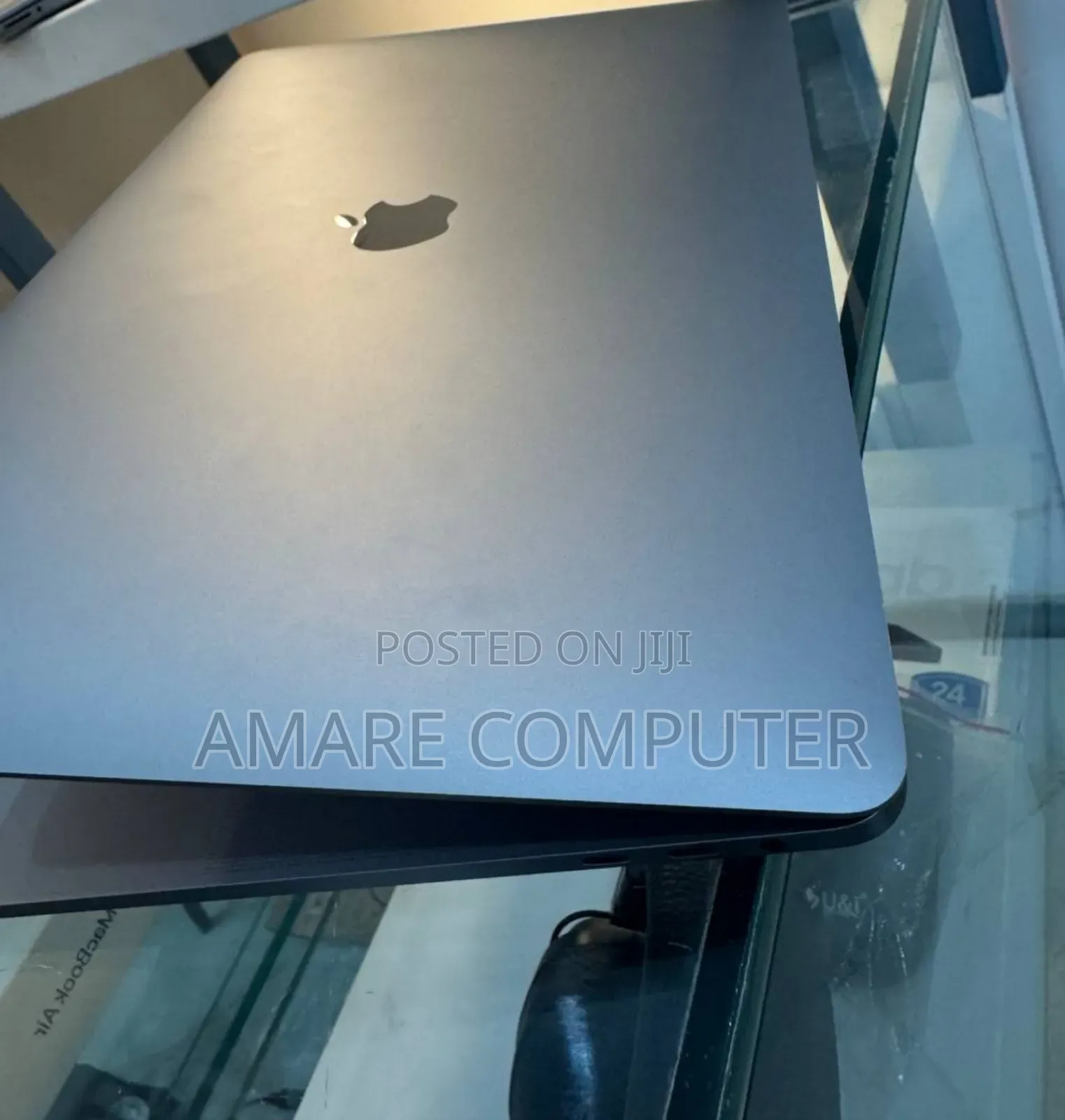 New Laptop Apple MacBook Pro 2019 32GB Intel Core I9 SSD 512GB
