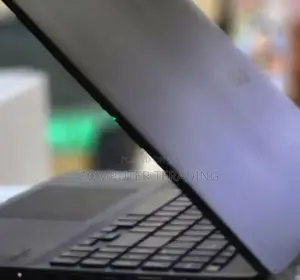 New Laptop Asus VivoBook 15 X505BA 16GB Intel Core i9 SSD 1T