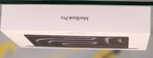 New Laptop Apple Macbook Pro 2025 M5 14-Inch 16GB Apple M5 SSD 512GB