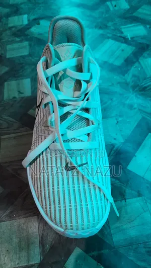 Nike Lebron Witness 6 Basketball Shoe in a White Colorway