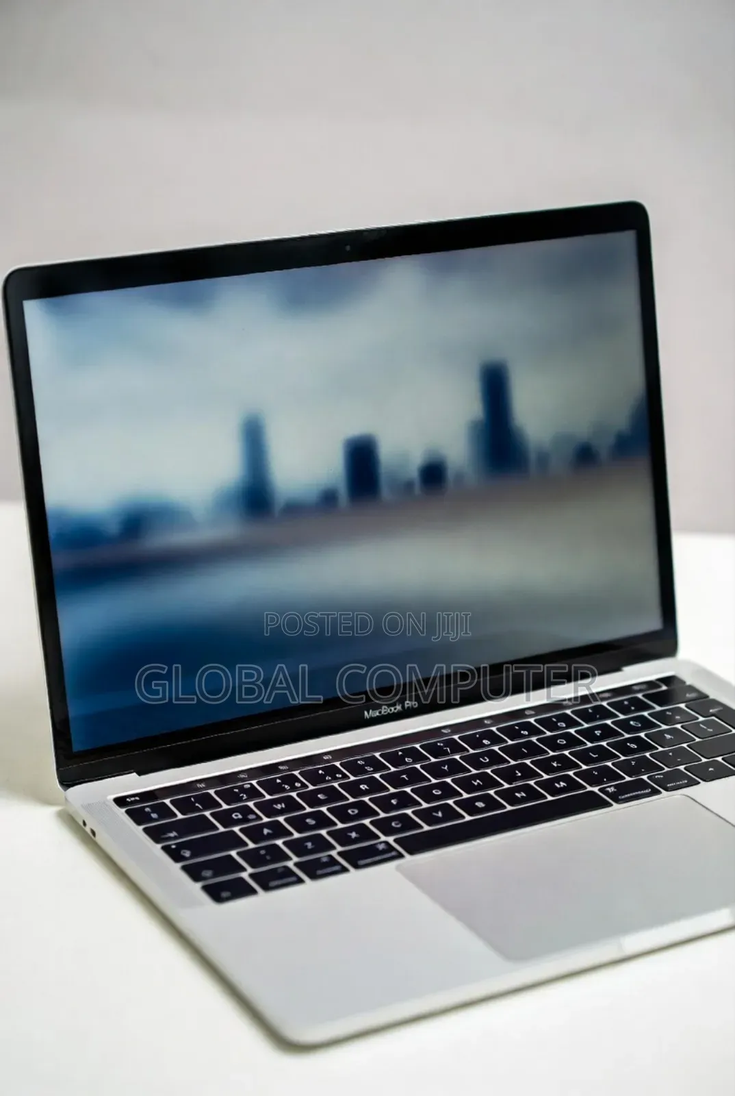 New Laptop Apple MacBook Pro 2021 M1 32GB Apple M1 Pro SSD 512GB