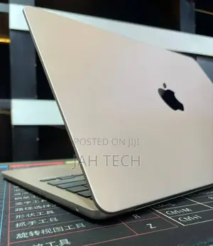 New Laptop Apple MacBook Air 2022 M2 16GB Apple M2 SSD 256GB