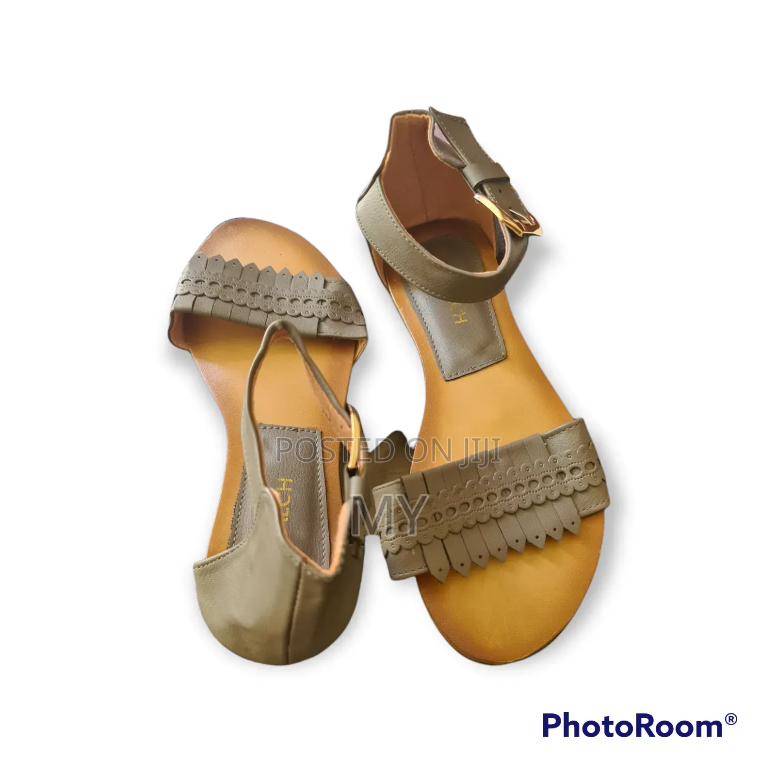 Ladies Flat Shoe