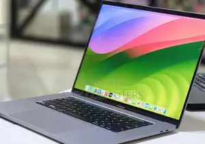 New Laptop Apple MacBook Pro 2019 32GB Intel Core I7 SSD 512GB