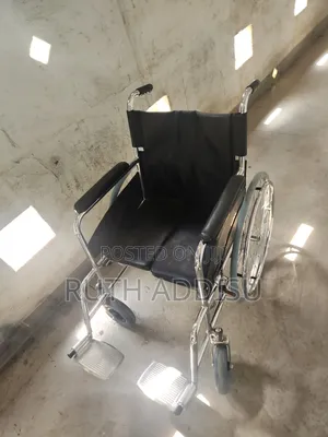 Wheelchair Foldable ያገለገለ እና አዲስ ዊልቸር እኛ ጋር በብዛት አለ ያሉበትም እናደርሳለን ዩዝድ