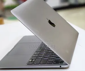 New Laptop Apple MacBook Pro 2019 32GB Intel Core I7 SSD 512GB