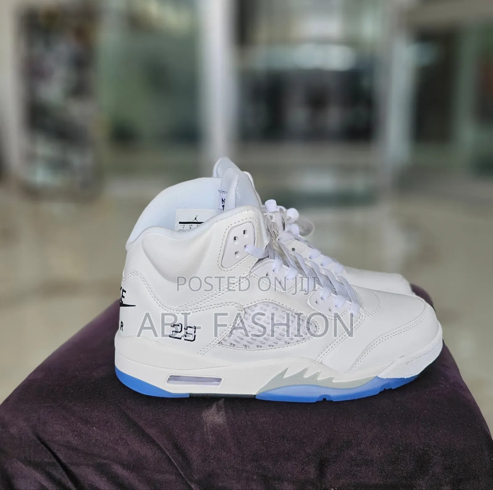 Nike Air Jordan 5 Retro "Metallic White