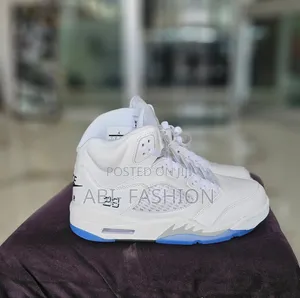 Nike Air Jordan 5 Retro "Metallic White