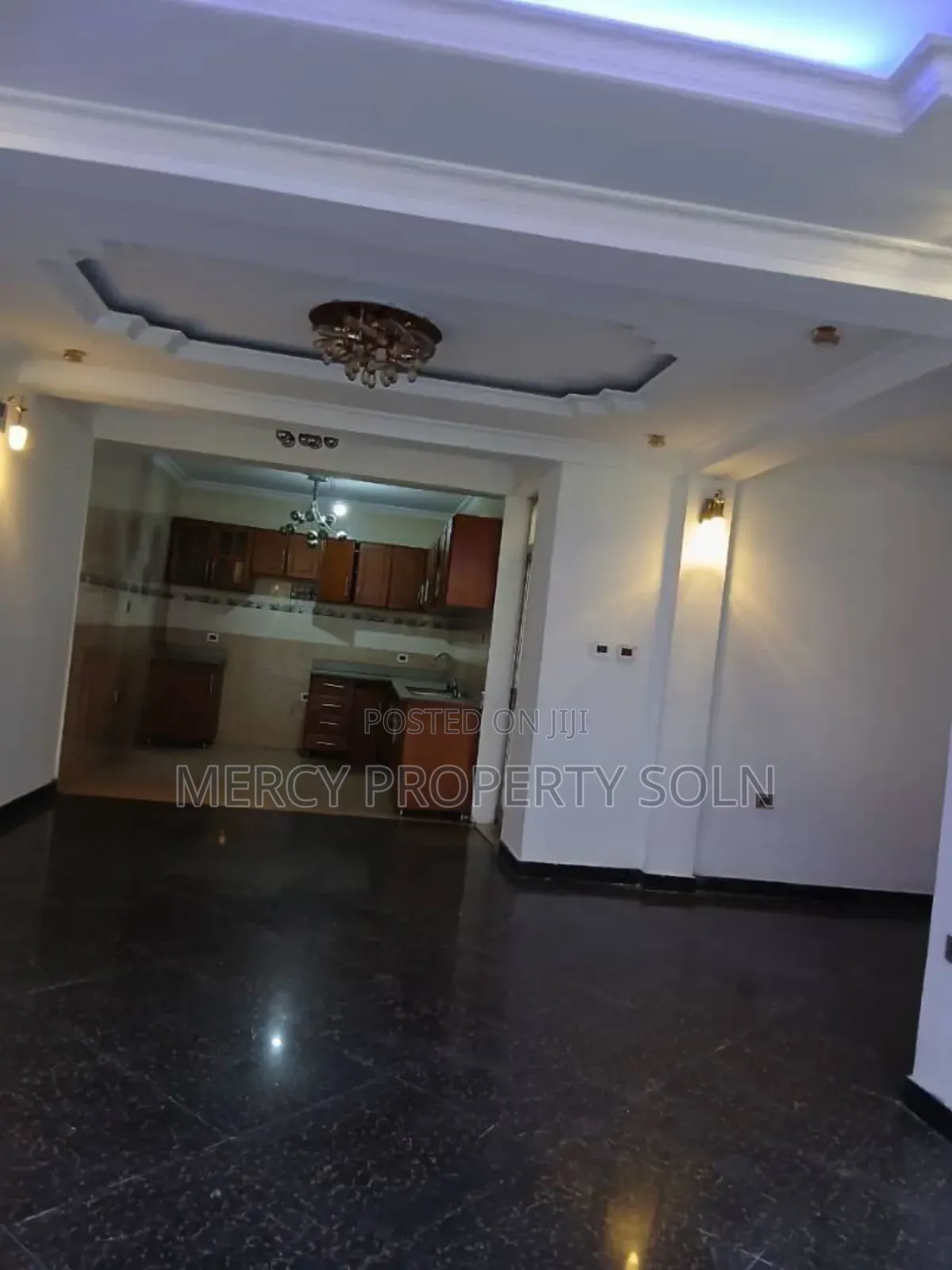 Furnished 8bdrm House in Bole for sale