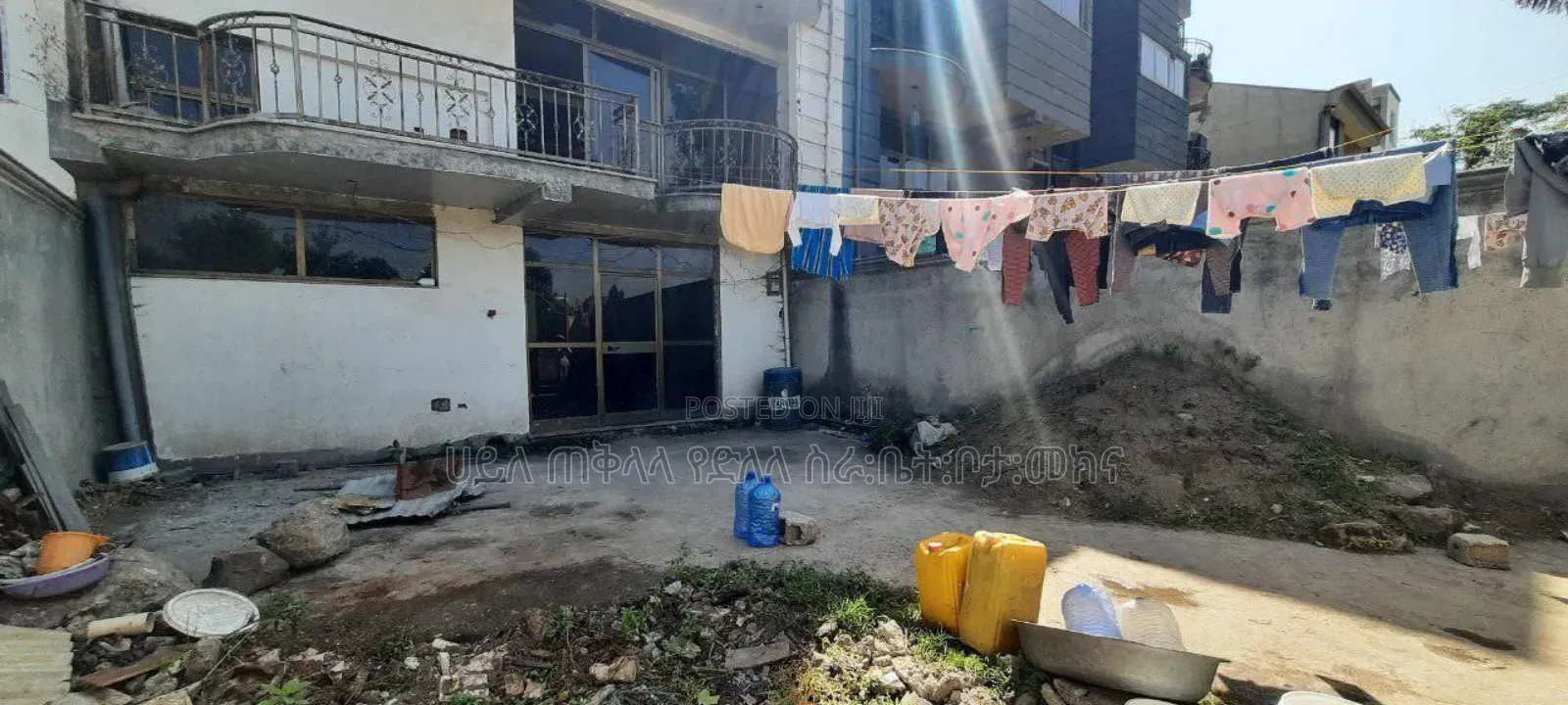 Furnished 6bdrm Townhouse/Terrace in አለም ባንክ ቱሉድምቱ, Akaky Kaliti