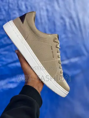 Tommy Hilfiger White Brown Cream Color Edition