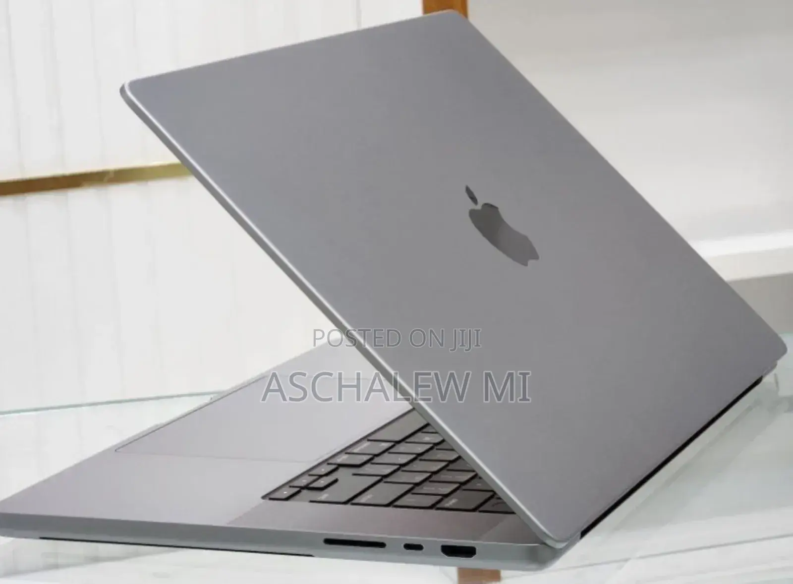 New Laptop Apple MacBook Pro 2021 M1 32GB Apple M1 Max SSD 512GB
