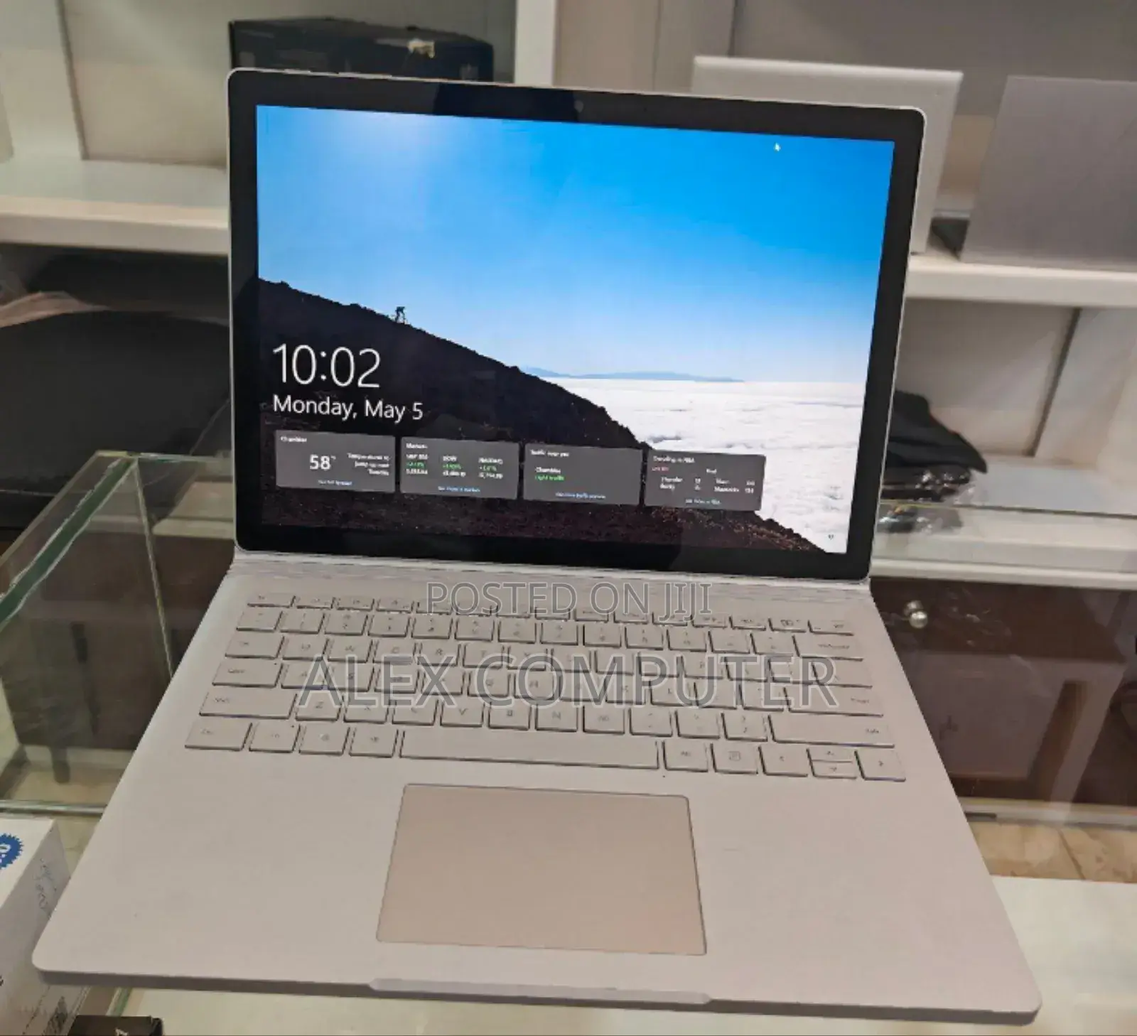 New Laptop Microsoft Surface Book 3 16GB Intel Core I7 SSD 256GB