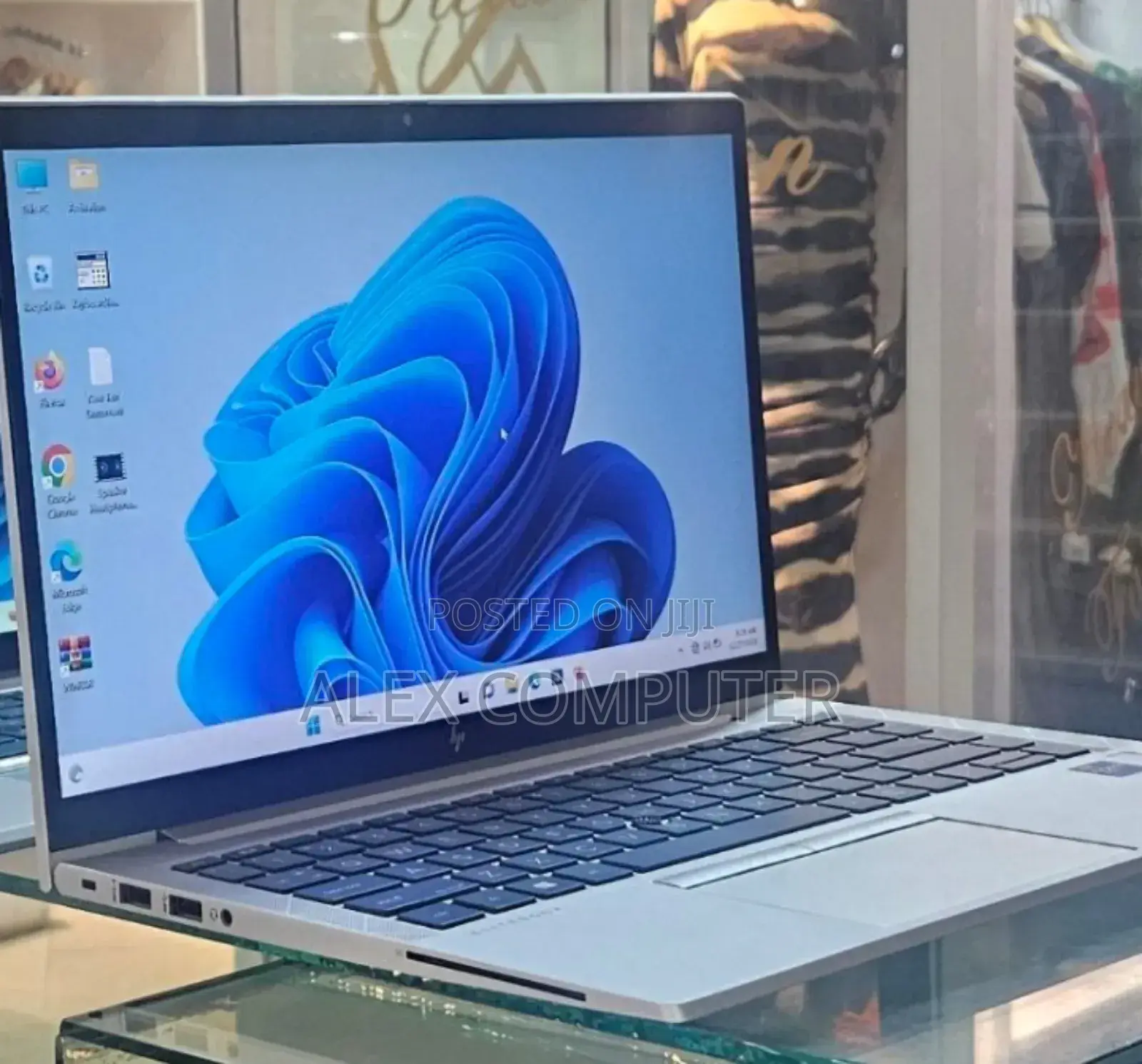 New Laptop HP EliteBook 840 G8 16GB Intel Core I7 SSD 512GB