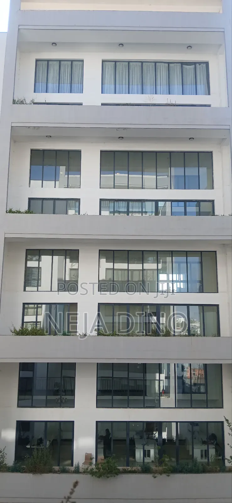 Furnished 3bdrm Apartment in Re, Bole for sale