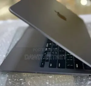 New Laptop Apple MacBook Air 2022 M2 8GB Apple M2 SSD 256GB