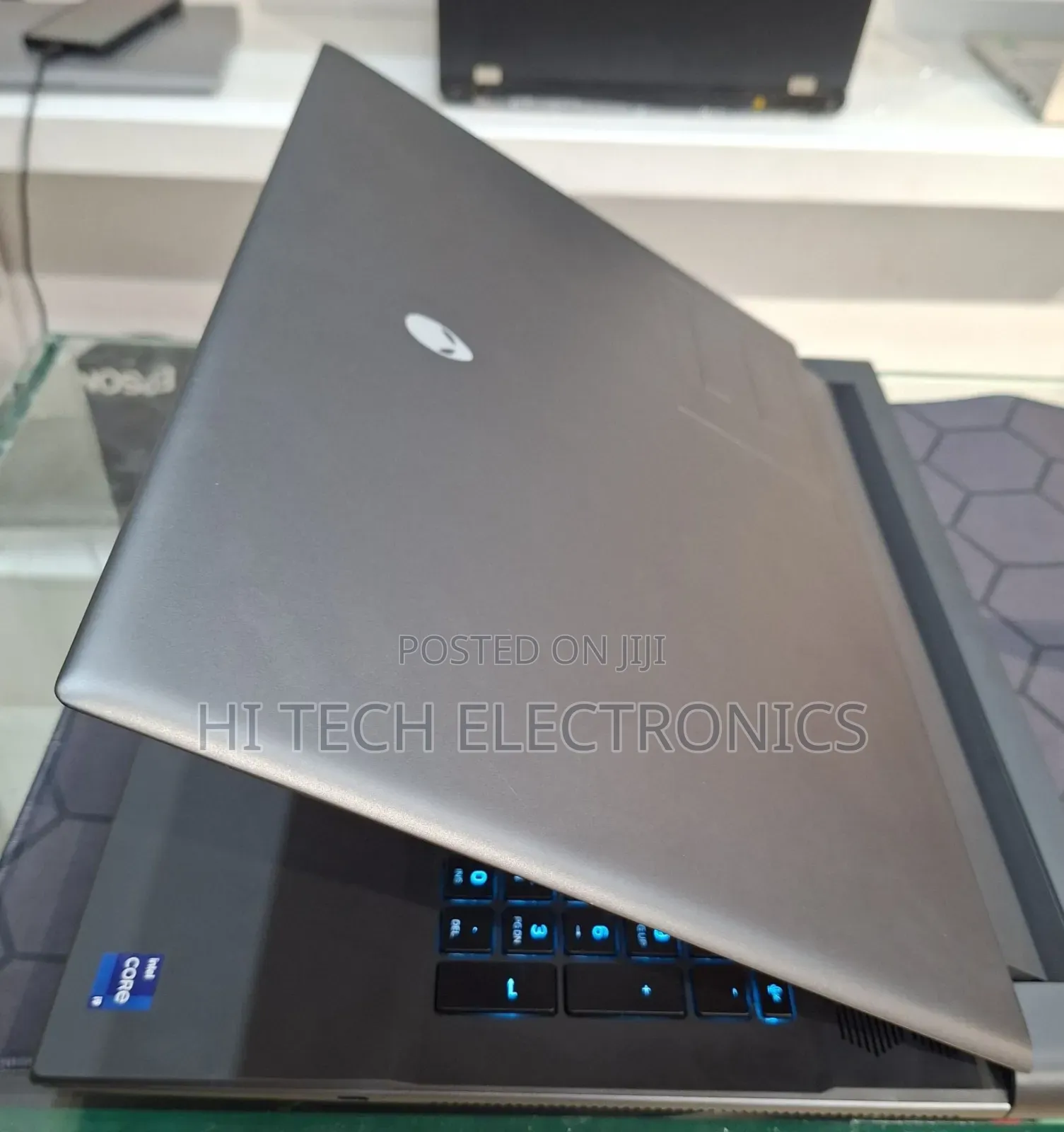 New Laptop Alienware M17x R2 32GB Intel Core I9 SSD 1T