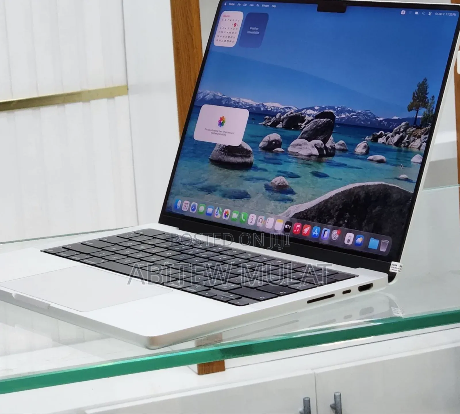 New Apple MacBook Pro 2023 M3 14-Inch 18GB Apple M3 Pro SSD 512GB