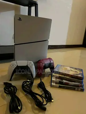 Bigdiscount for Almost New Palystation 5 Slim Withtwo Orgnial Joystiks