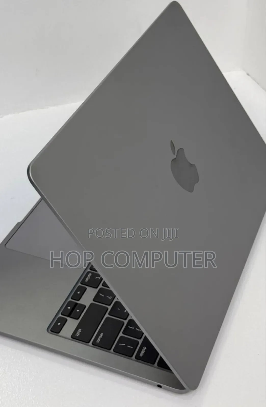 New Laptop Apple MacBook Air 2022 M2 8GB Apple M2 SSD 256GB