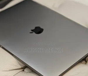 New Laptop Apple MacBook Pro 2019 16GB Intel Core I7 SSD 1T