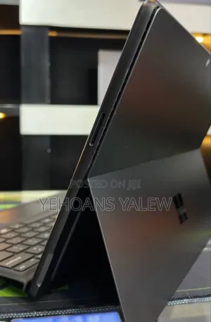 New Laptop Microsoft Surface Pro 10 16GB Intel Core Ultra 5 SSD 256GB