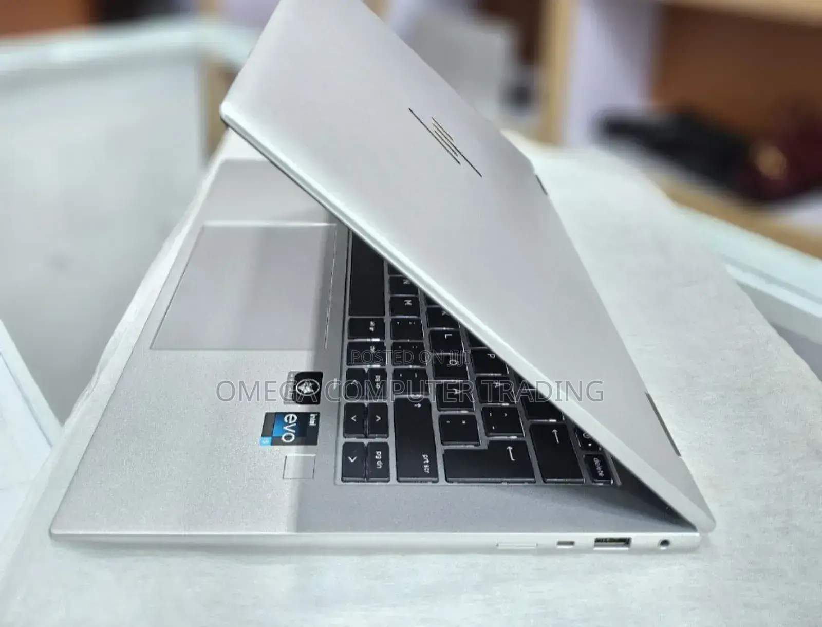 New Laptop HP EliteBook X360 1040 G9 16GB Intel Core I5 SSD 512GB