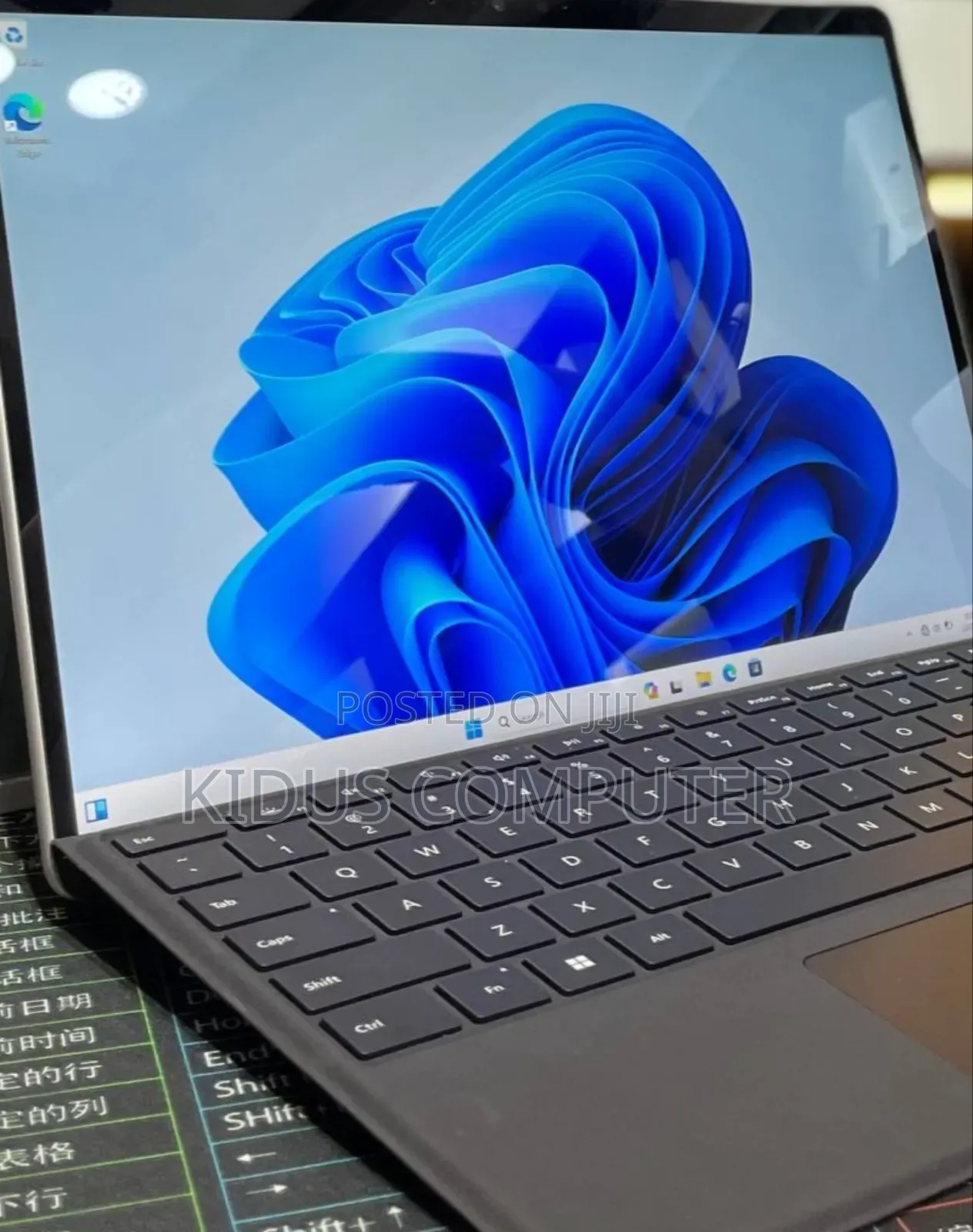 New Laptop Microsoft Surface 16GB Intel Core I7 SSD 256GB