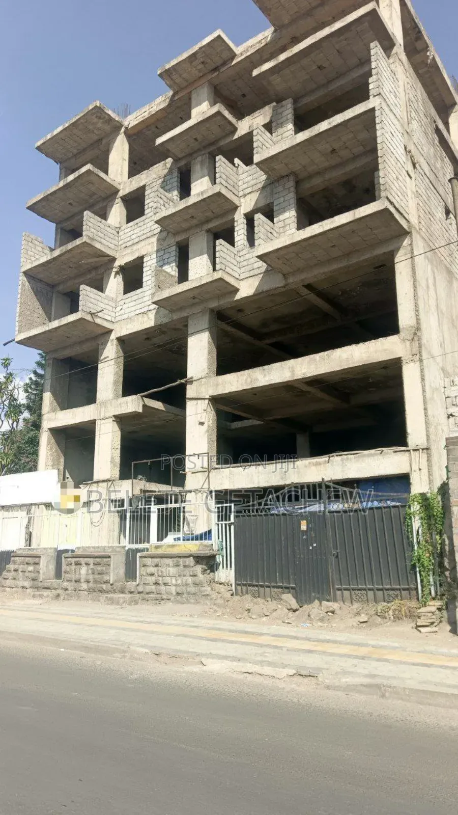 Old Airport Golf Club, B+G+6 Building For Sale 900sqm