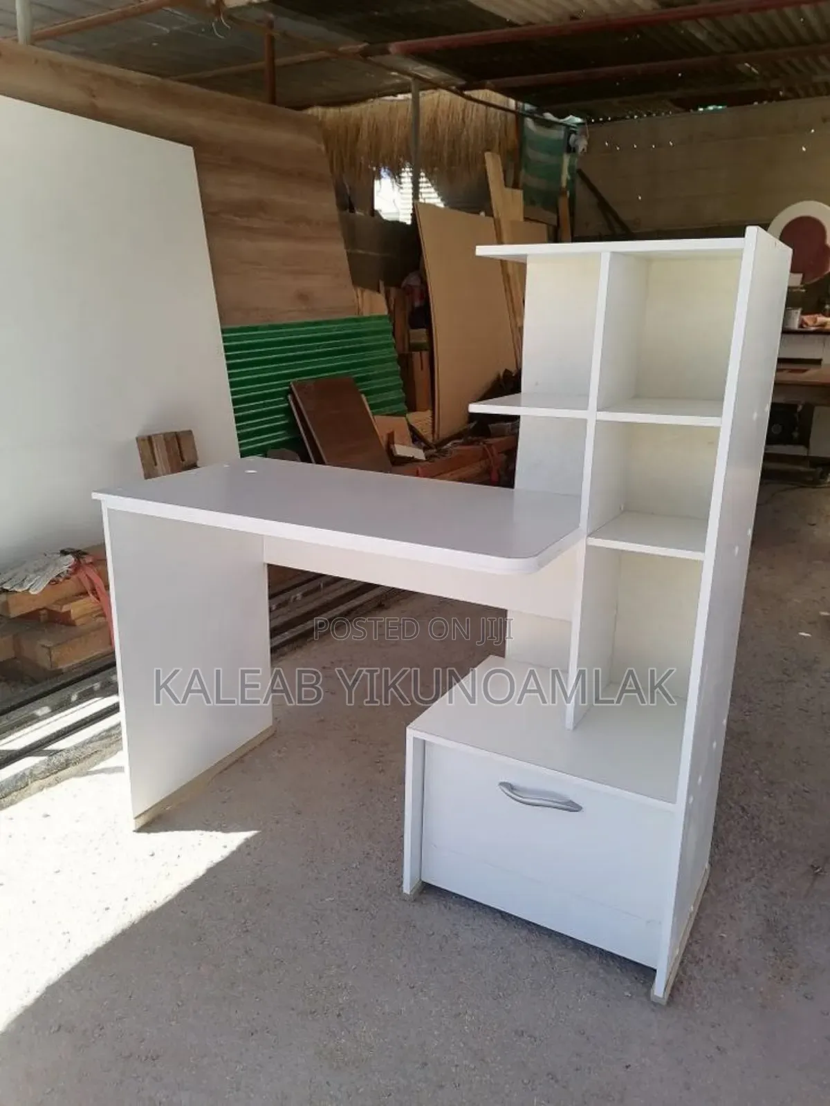 Reading Table