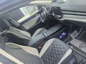 Volkswagen ID.6 2024 Gray
