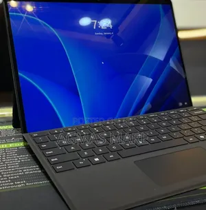 New Laptop Microsoft Surface Pro 10 16GB Intel Core Ultra 5 SSD 256GB