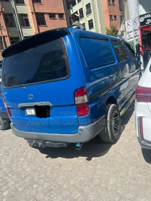 Toyota HiAce 2006 Blue