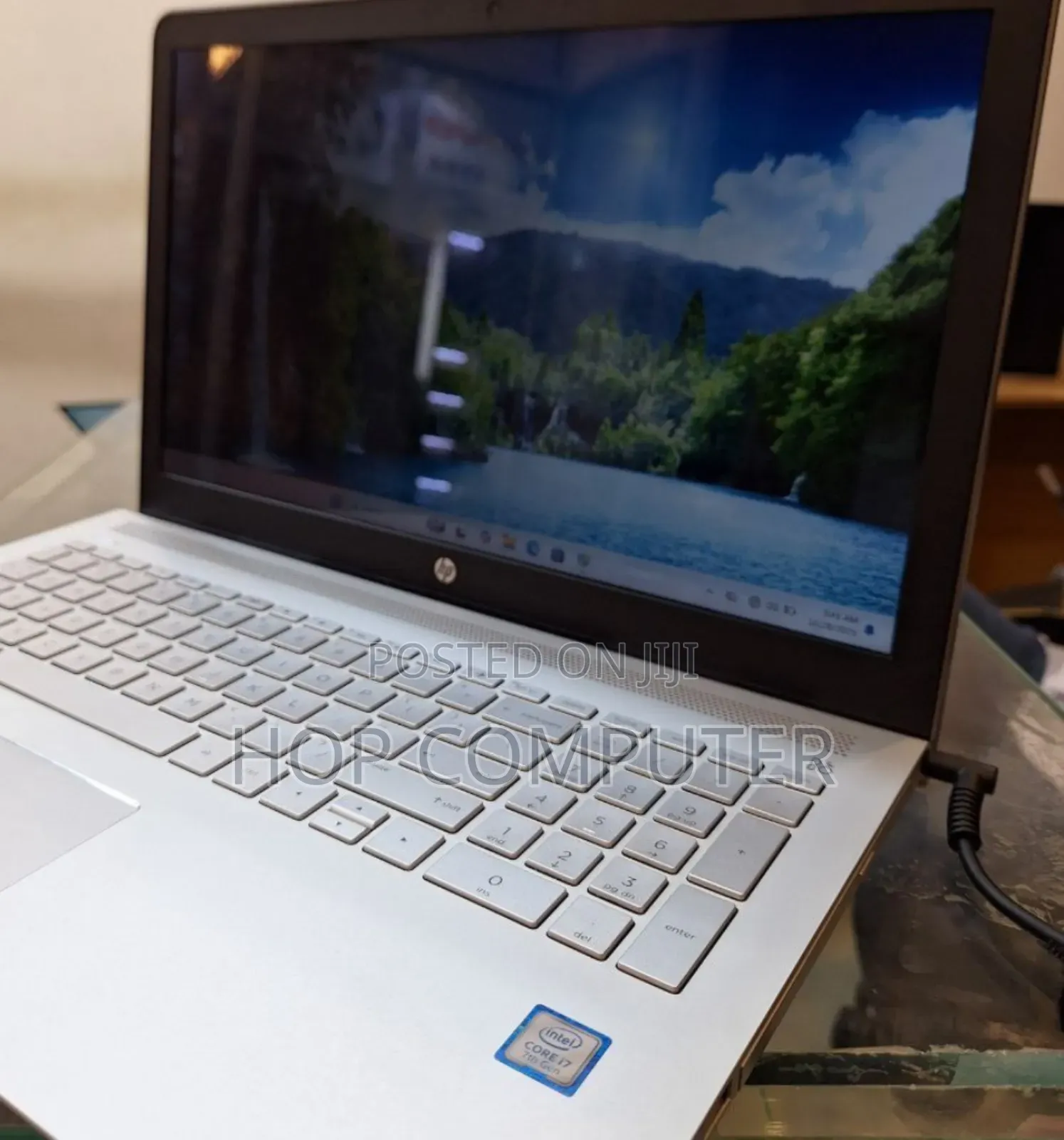 New Laptop HP Pavilion 15 8GB Intel Core i7 HDD 1T
