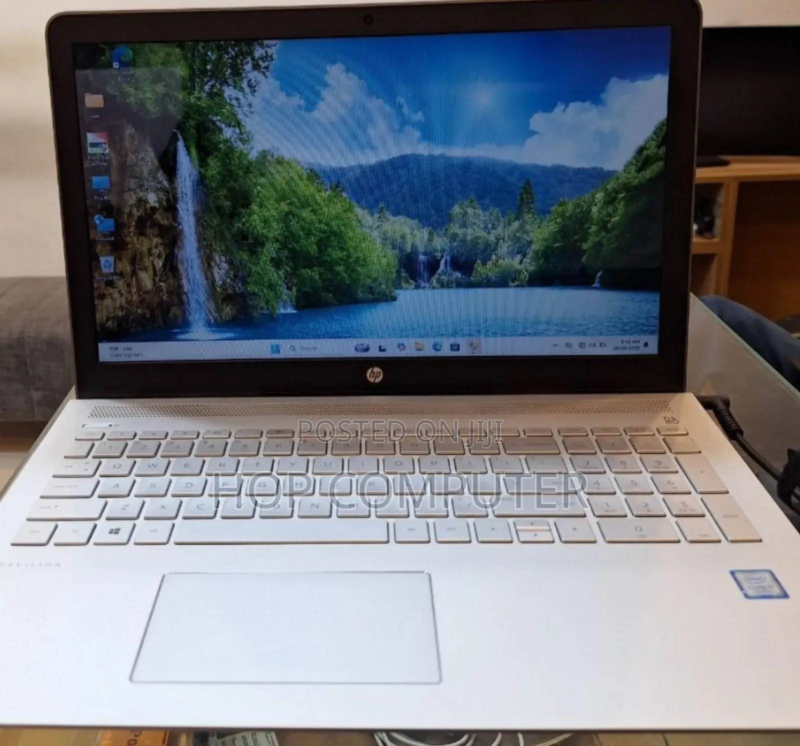 New Laptop HP Pavilion 15 8GB Intel Core i7 HDD 1T