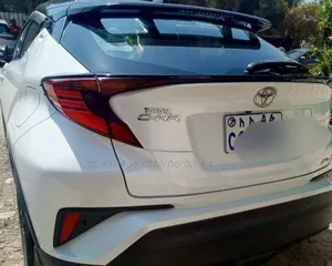 Toyota C-HR 2022 Ivory
